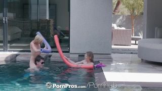 Pornpros Pool Party With Two Blondes Turns Into Threesome