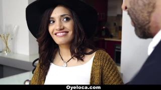 Oyeloca - Sexy Latina Persuades Realtor With Her Pussy