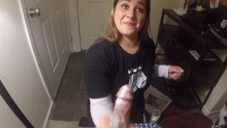 **real** Pizza Delivery Girl Hooks Me Up Again With Handjob