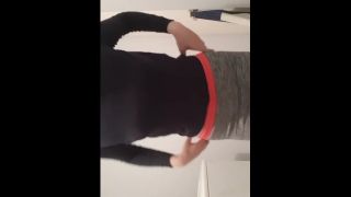 Gingerbunnymx Greets His Followers And Shows Off His Big Ass