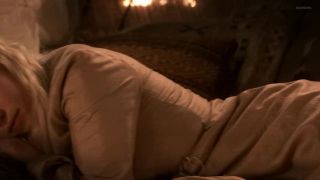 Emilia Clarke Naked Game Of Thrones S01e02