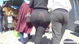 Jiggly Butt In Spandex