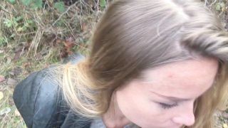 étudiante Suce Un Inconnu Dans Les Bois