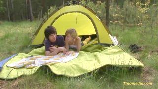 18 Adolescent Camping