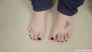 Plus Sized Angel Feet Size 13