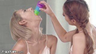 Sexy Youthful Woman Lesbians She Who Can Throat Sex Toy Deepest