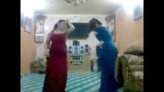 2 Iraqi Lady Exciting Ass Dance